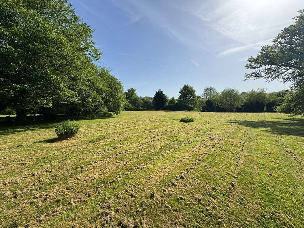 Maison à LA SOUTERRAINE