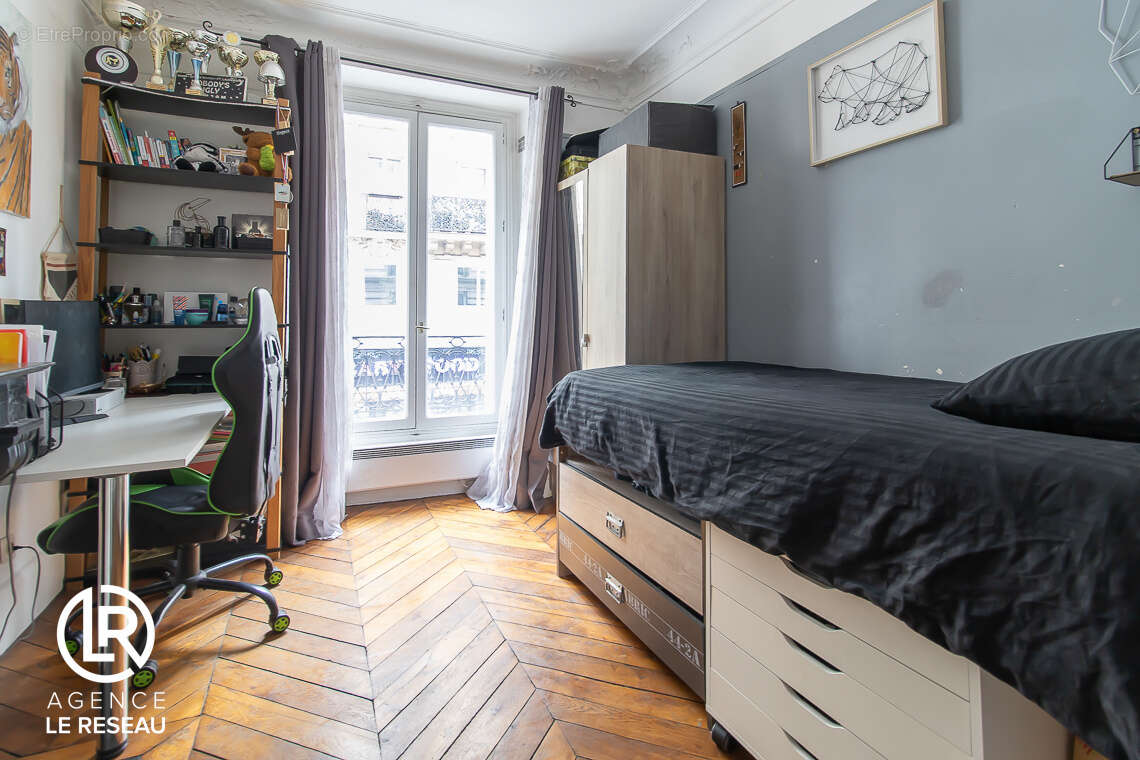 Appartement à PARIS-9E