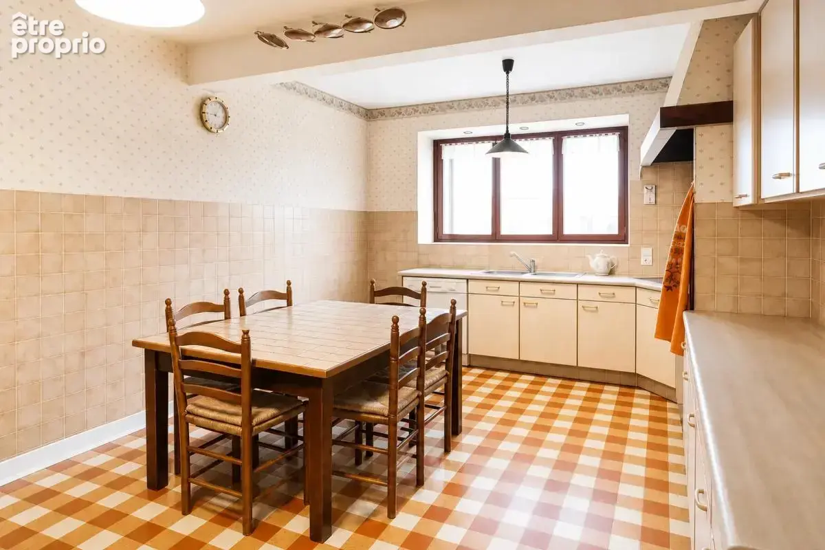 Ferme de 294 m² avec dépendances à Moisy - photo 2