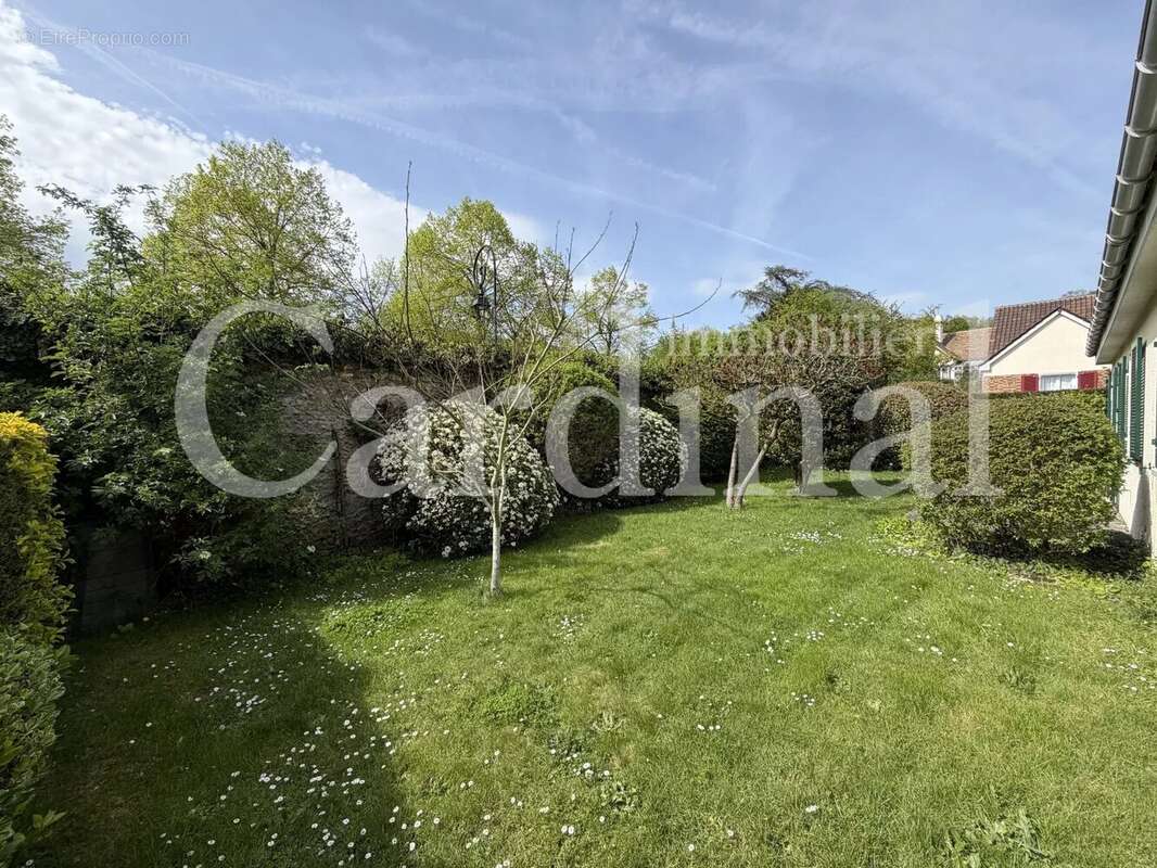 Maison à NOISY-LE-ROI