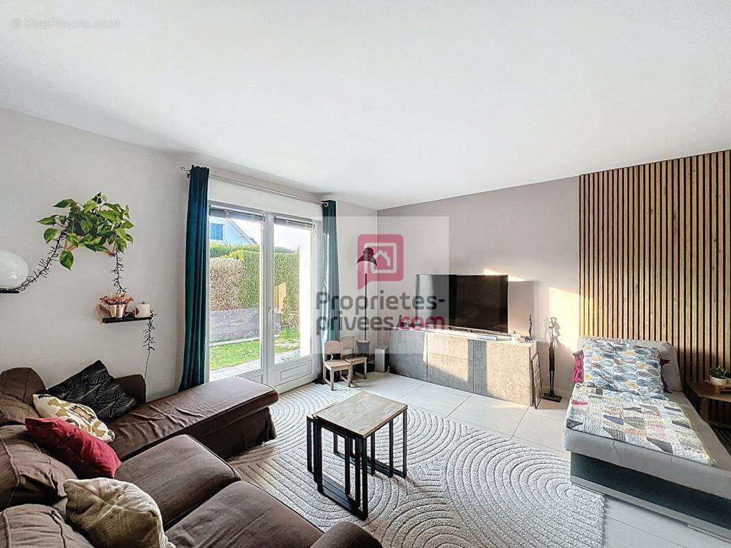 Maison à LE PERRAY-EN-YVELINES