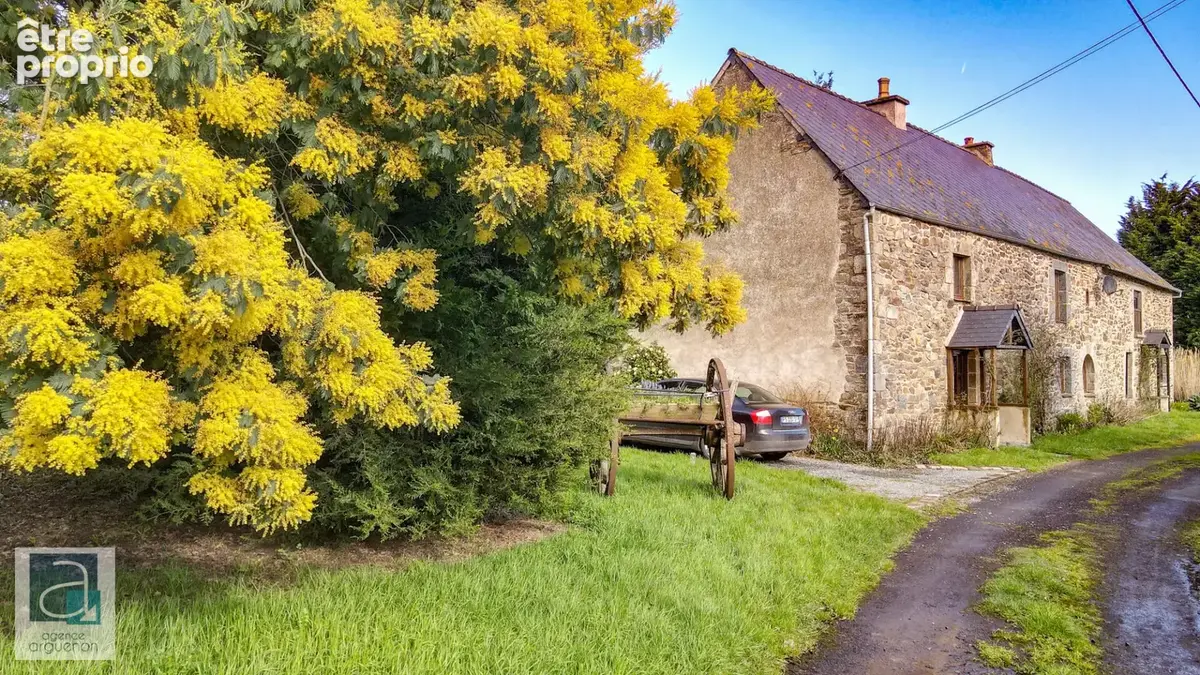 EXCLUSIVITÉ - Secteur de Broons : Maison de charme, à deux pas du lac, jardin arboré, cachet rustique, 120 m² habitables - photo 8