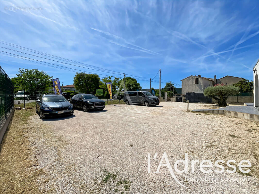 Murs Commerciaux - 250 m2 - photo 3