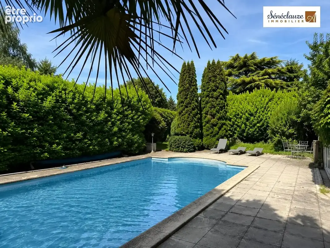 Maison familiale de 180 m² avec piscine et jardin arboré - photo 4