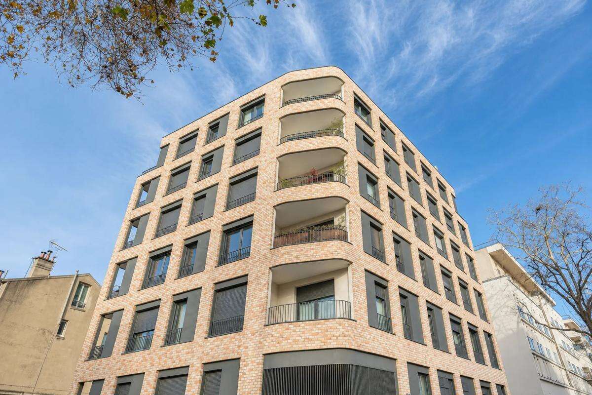 Appartement à NANTERRE