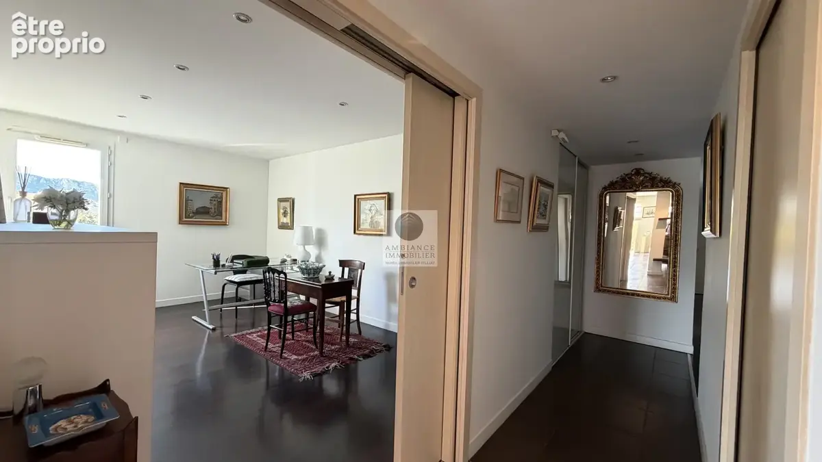 Lumière et élégance au coeur d'un quartier résidentiel - photo 23