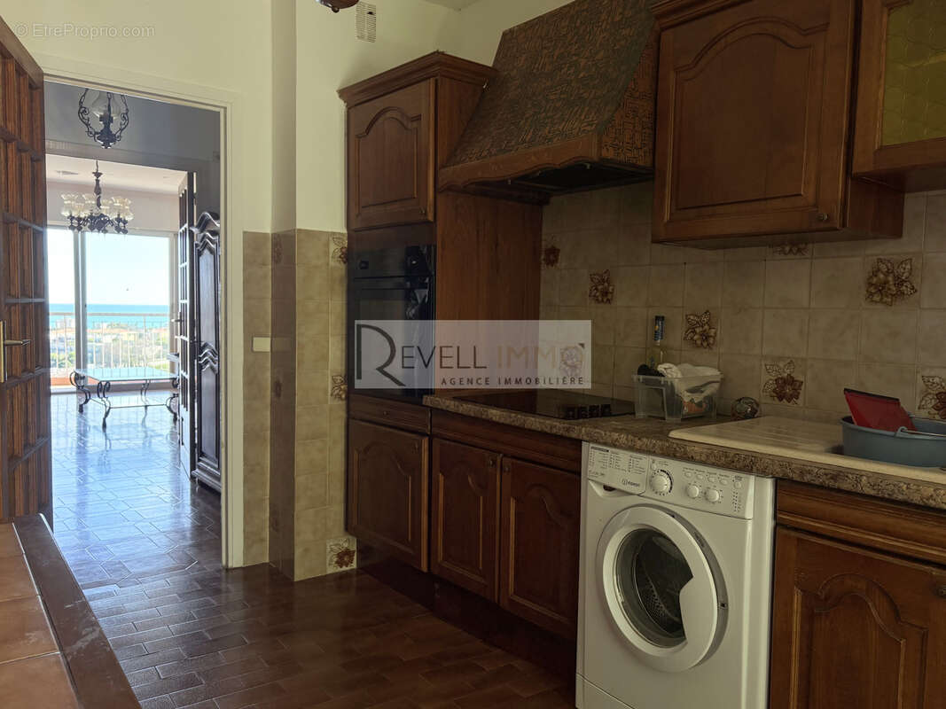 Appartement à VILLENEUVE-LOUBET