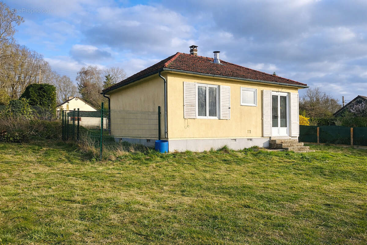 Maison à CHATEAUNEUF-EN-THYMERAIS