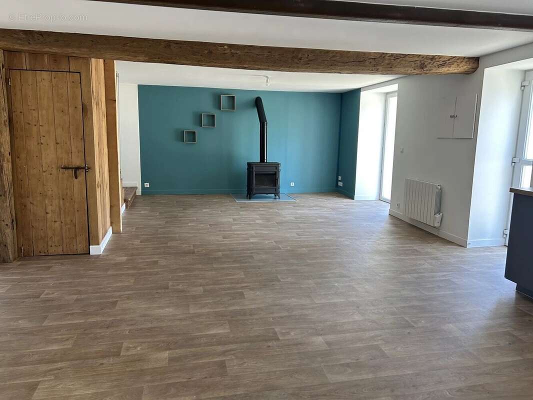 Maison à FAYE-L'ABBESSE