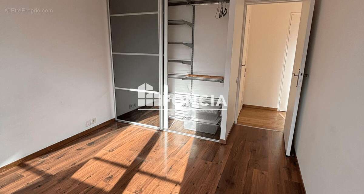 Appartement à SAINT-GRATIEN