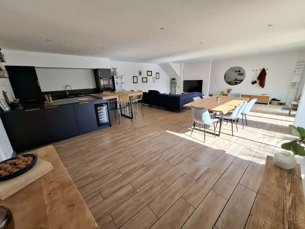 Maison à CLONAS-SUR-VAREZE