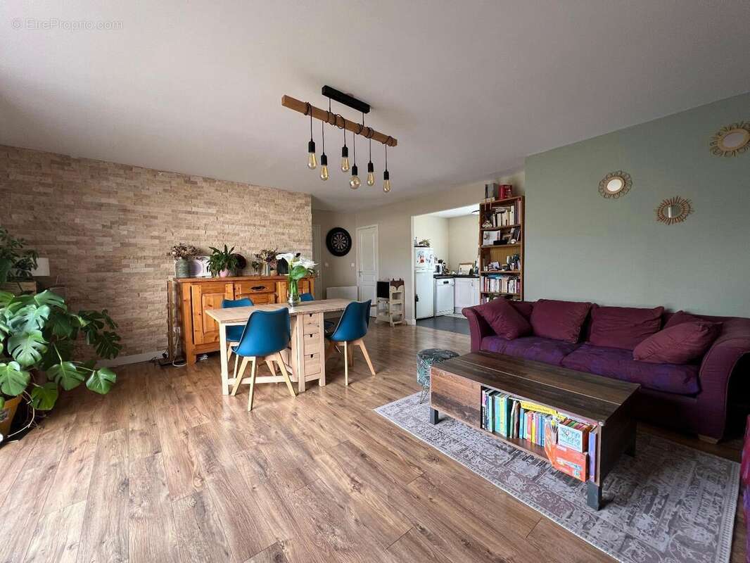   - Maison à BOUCHEMAINE