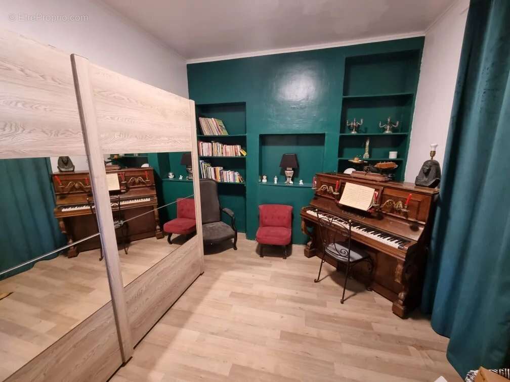 Maison à FAREMOUTIERS