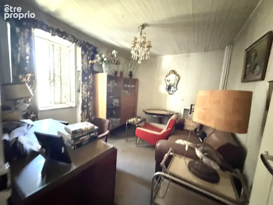Marcenat centre  Jolie maison de 118 m2 avec 15 427 m2 de terrains au cœur du Cézallier - photo 8