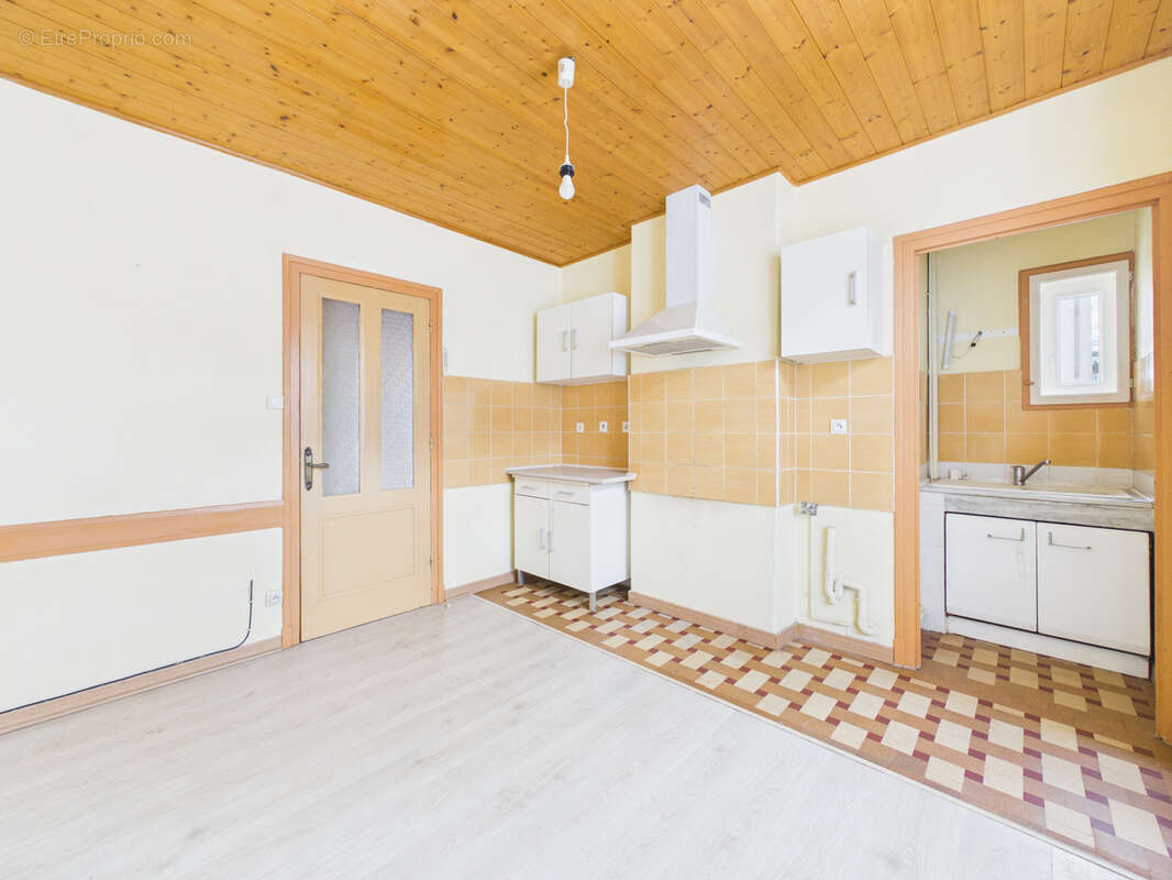 Maison à MAZET-SAINT-VOY