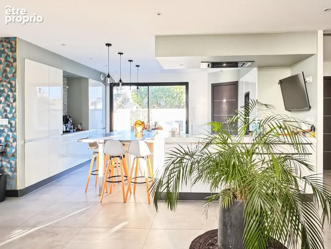 Maison d’architecte contemporaine connectée BBC 188 m² avec prestations d'exception sur parcelle de 750 m² avec piscine - photo 9