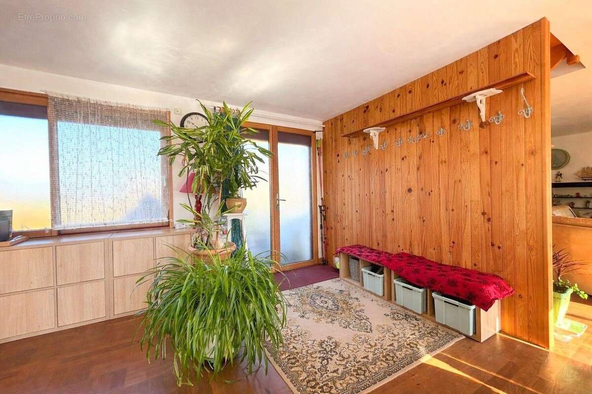 Maison 112 m² à Tredrez-Locquemeau  - photo 2