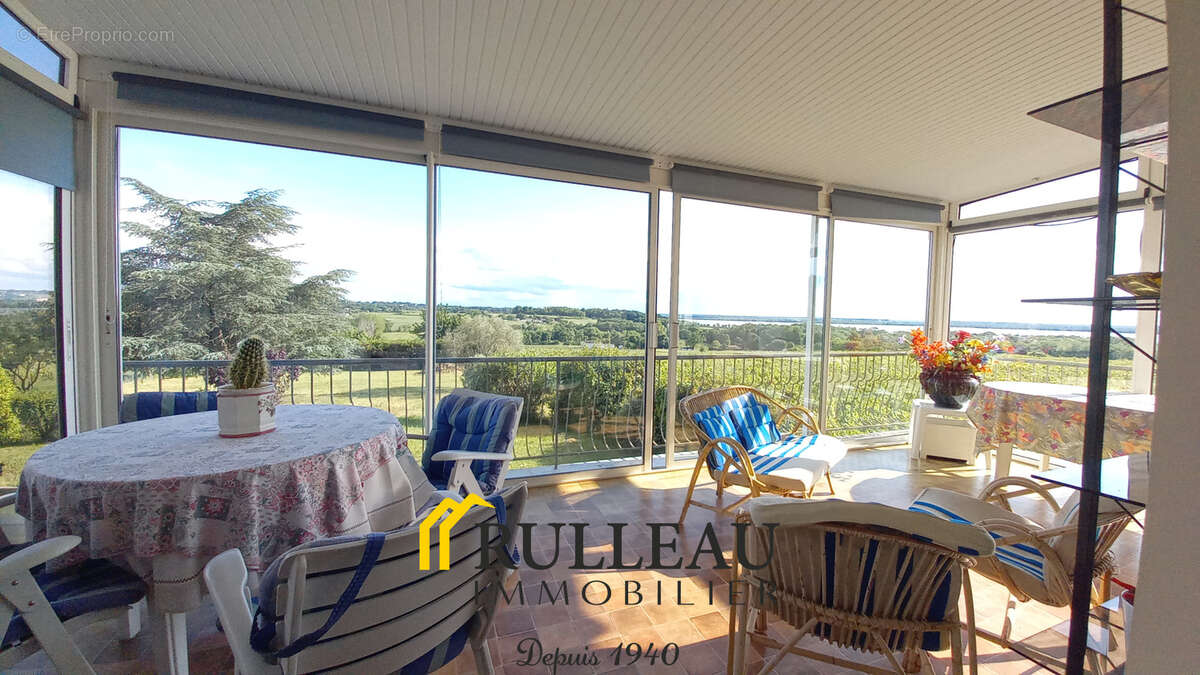 Maison familiale avec vue estuaire, terrasse et grand terrain arboré à Plassac - photo 3