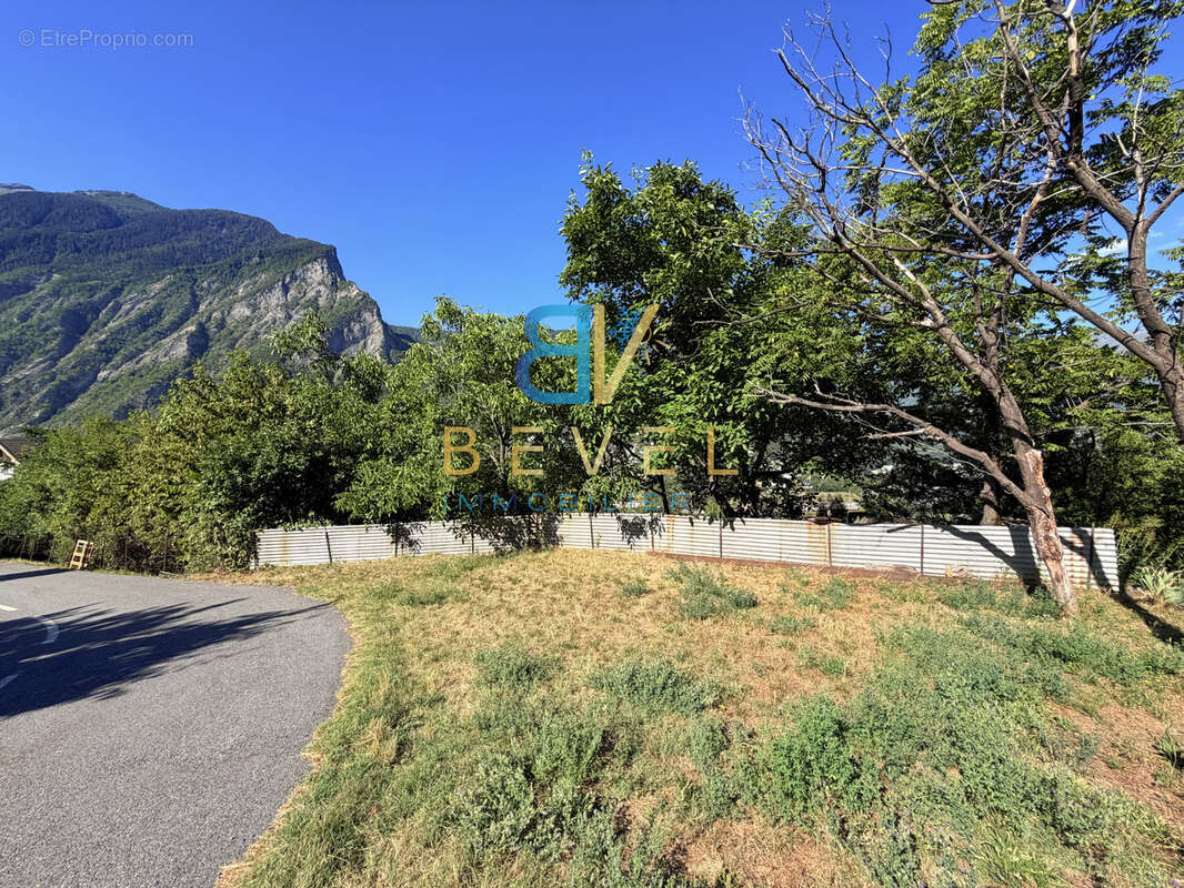 À vendre   exclusivité  (73) saint-julien-mont-denis   terrain de 1 446 m2 dont 760 m2 constructibles - photo 19