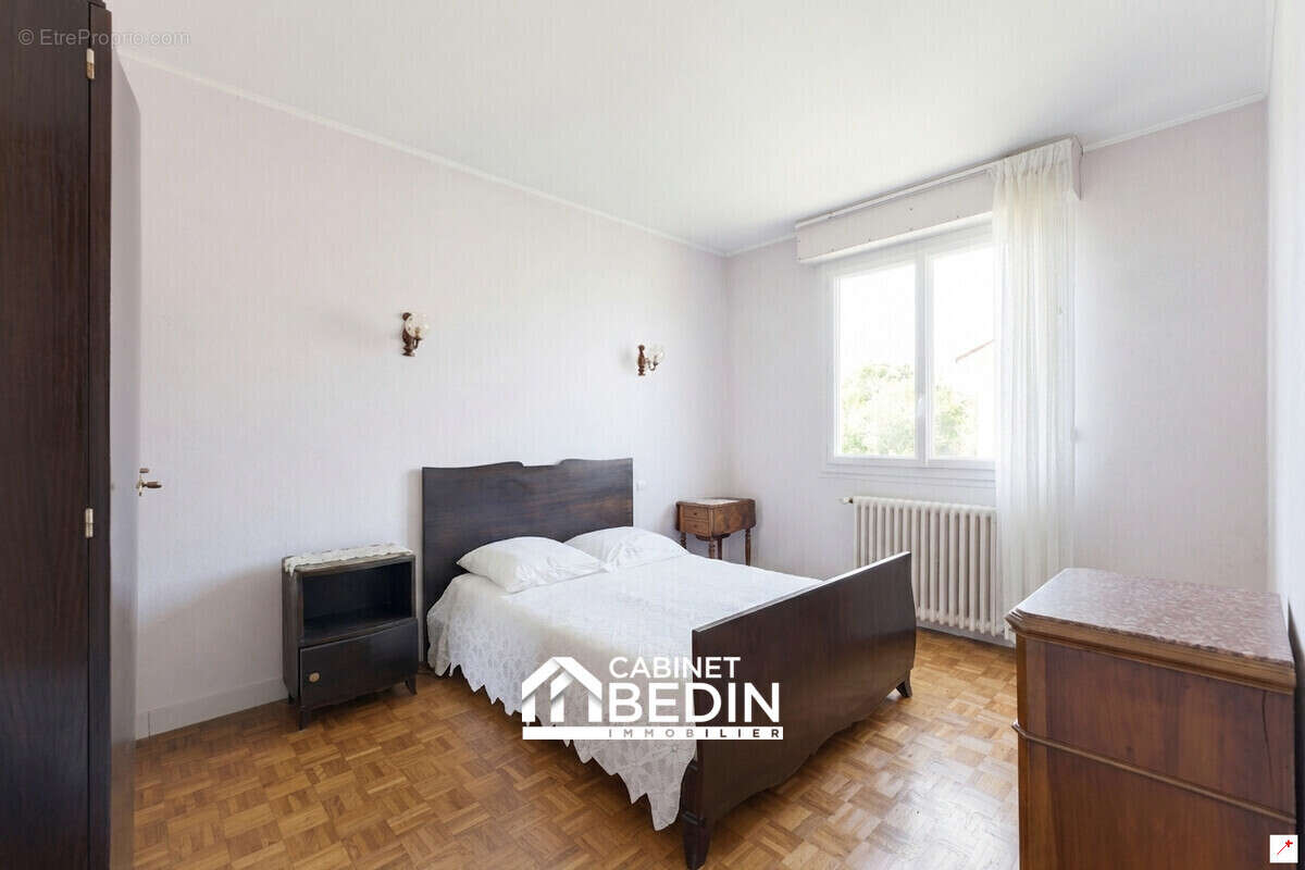 Maison 110 m² à Merignac  - photo 6