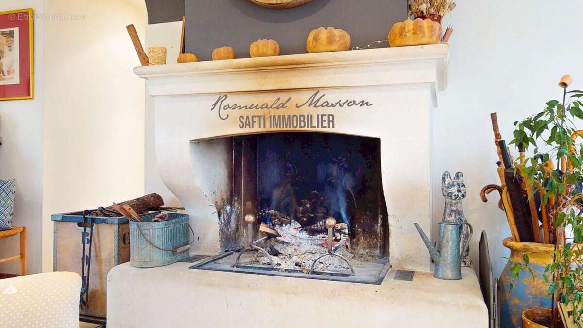 Photo 2 - Maison à FORCALQUEIRET
