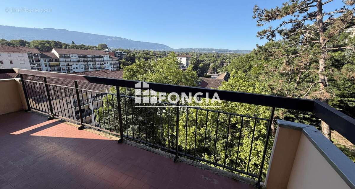 Appartement à SAINT-JULIEN-EN-GENEVOIS