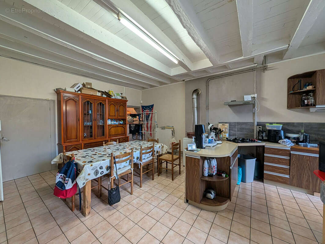 Maison à CHENAY