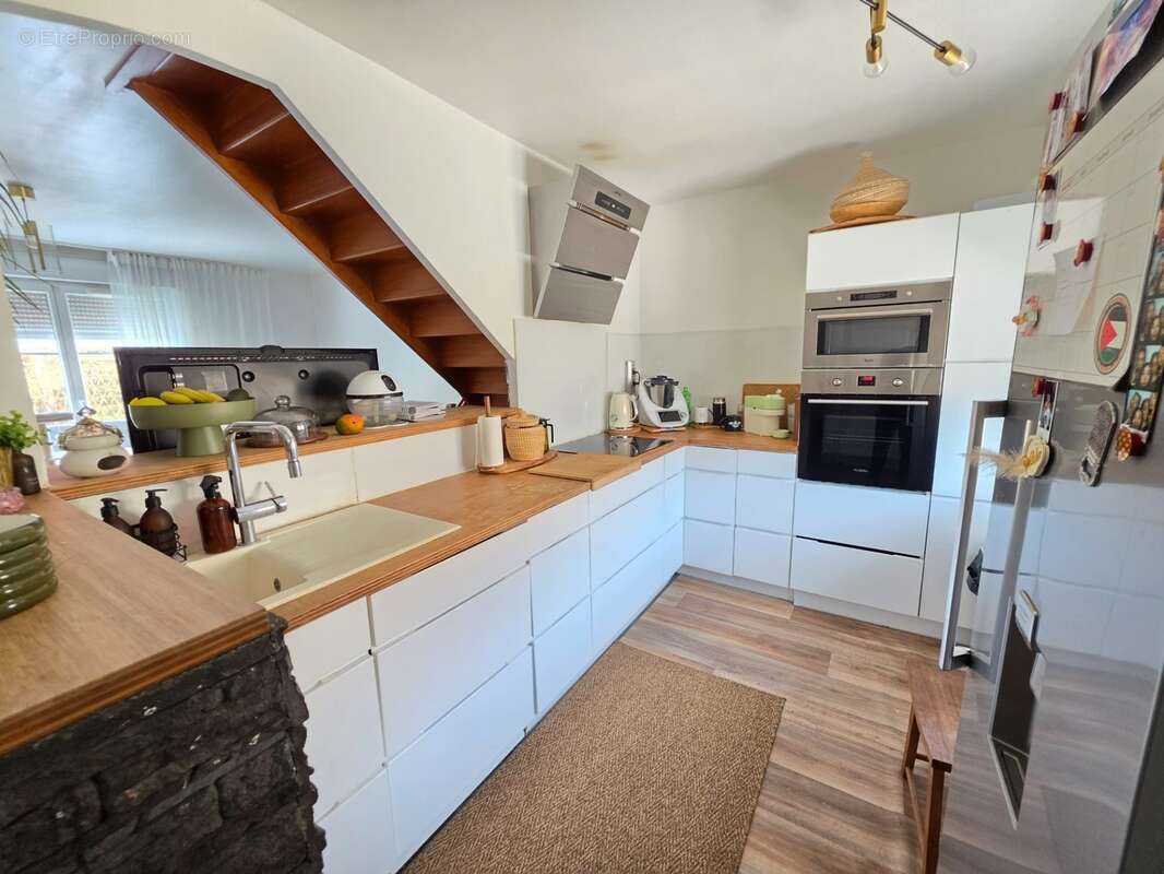 Maison à vendre 0 pièces RIS ORANGIS (91) - photo 3