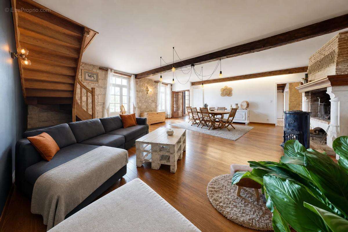 Belle maison en pierre XVIIIᵉ - 265m² Eymouthiers - photo 23