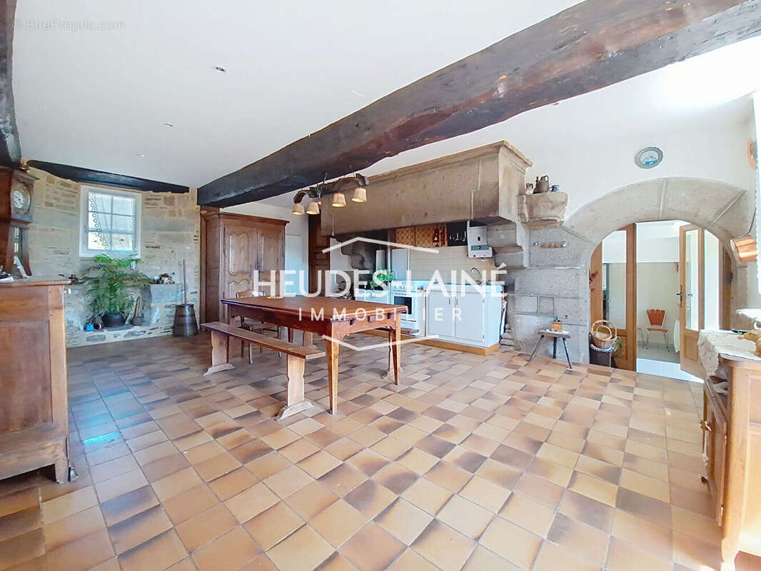 Maison à ISIGNY-LE-BUAT