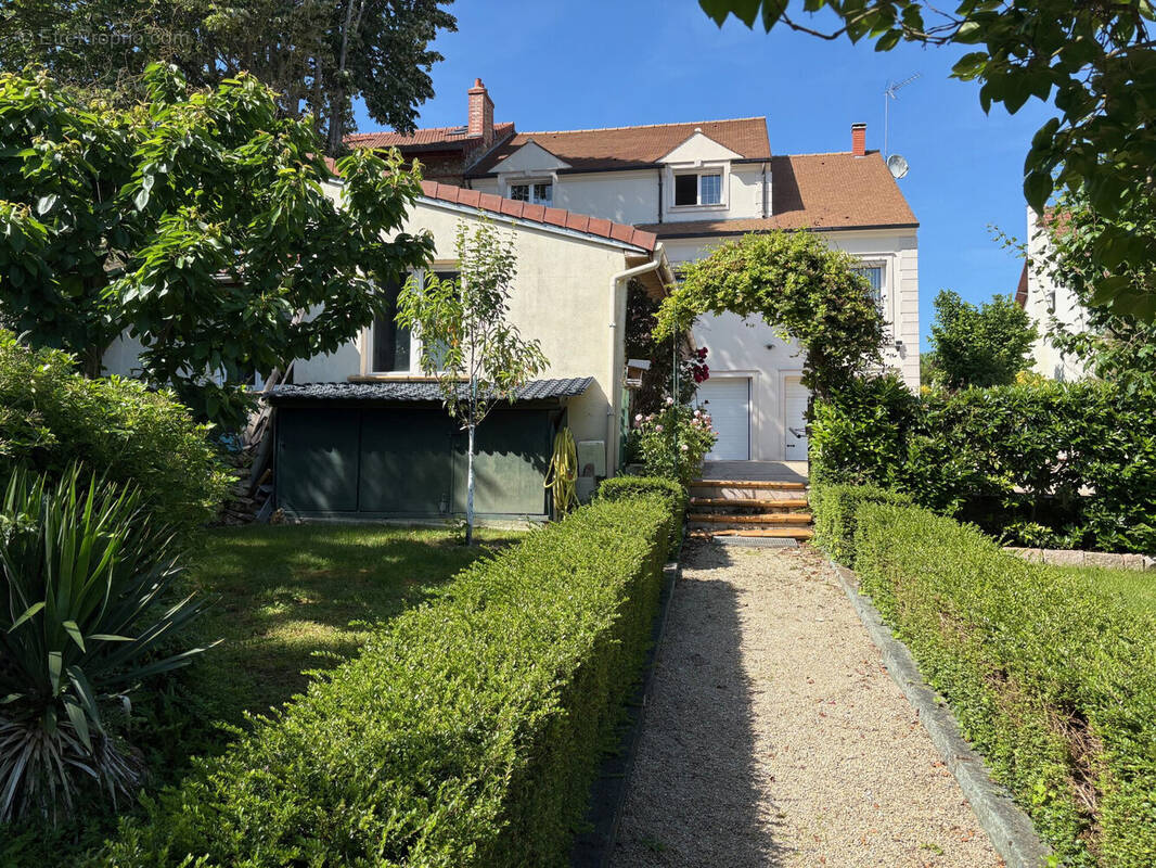 Maison à YERRES
