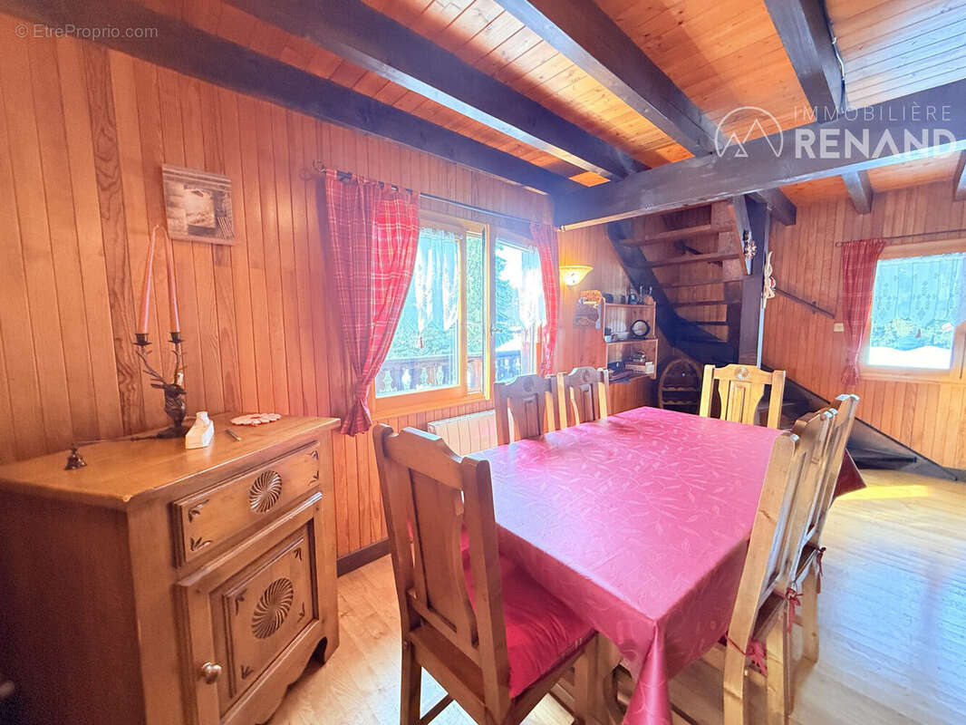 Salle à manger - Maison à CLUSES