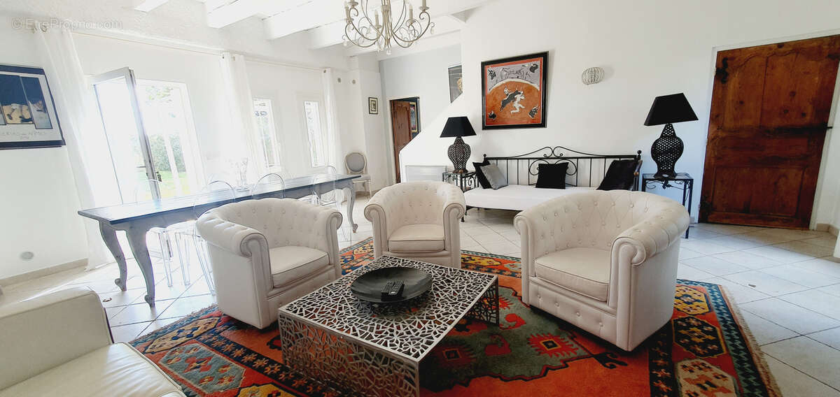 Maison à SAINTES-MARIES-DE-LA-MER