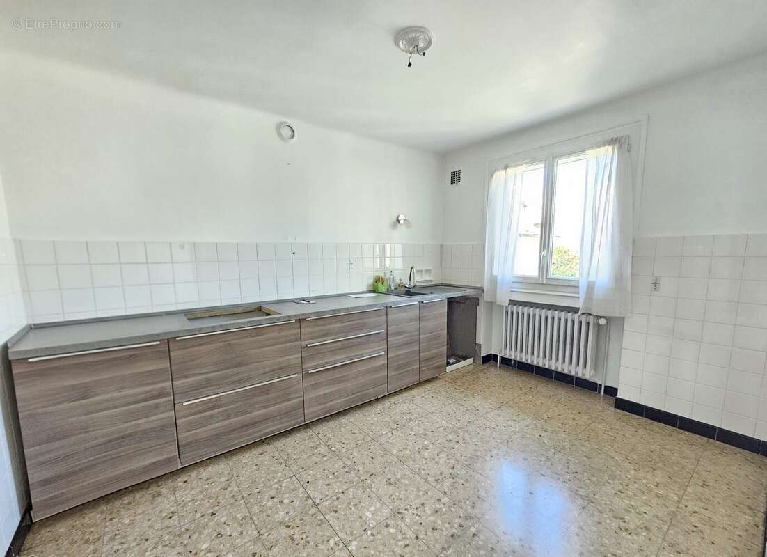 Maison à L'ETRAT