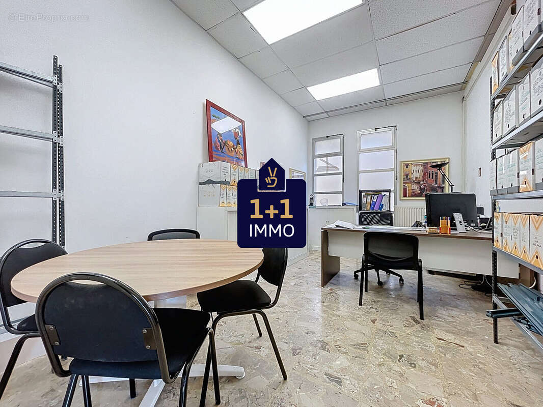Commerce 164 m² à Frejus  - photo 3