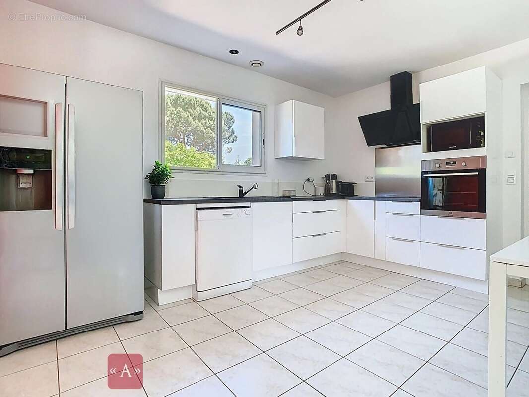 Maison à SAINT-SULPICE