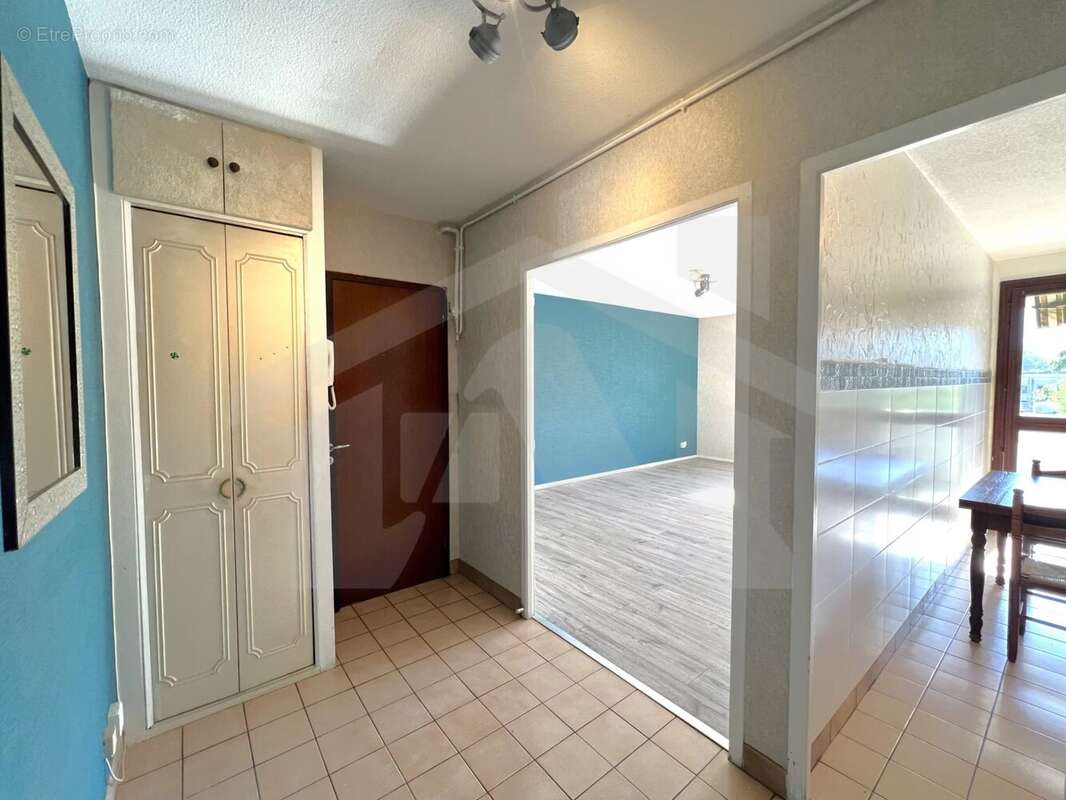 T4 rue gerard philipe - photo 14