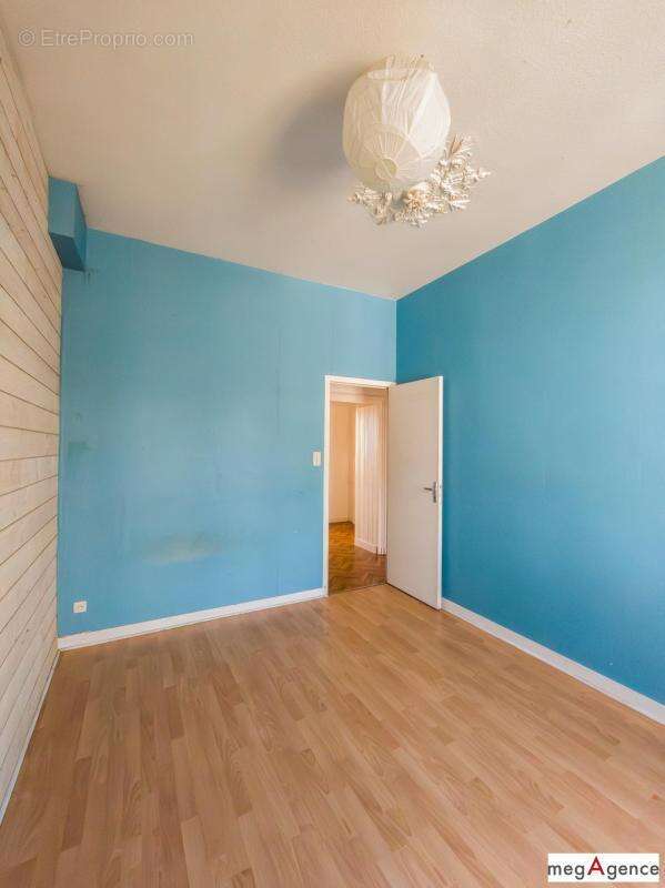 Appartement à FOUGERES