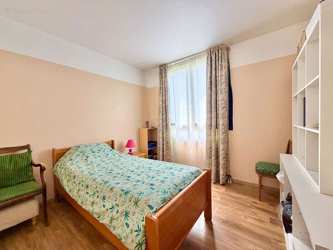 Appartement à SARTROUVILLE