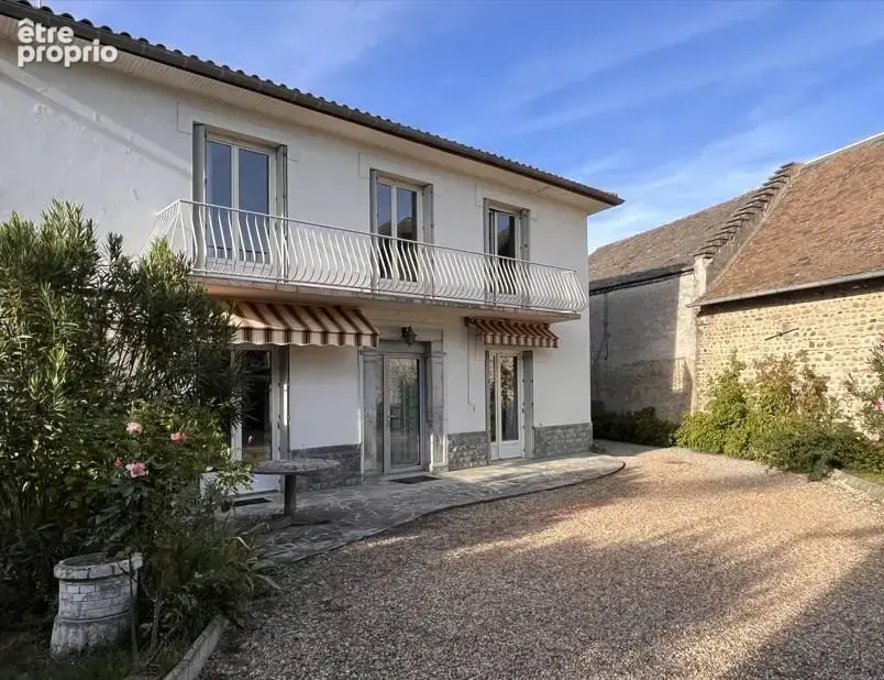 Maison à JUILLAN