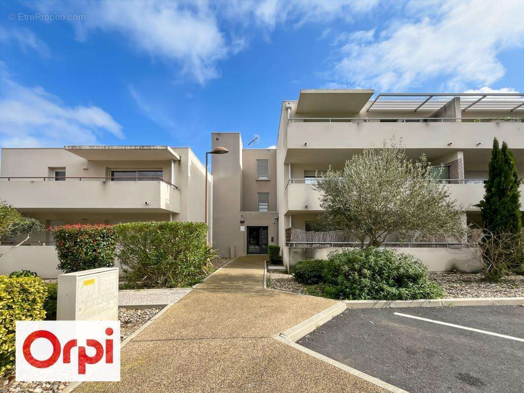 Appartement à BOUJAN-SUR-LIBRON