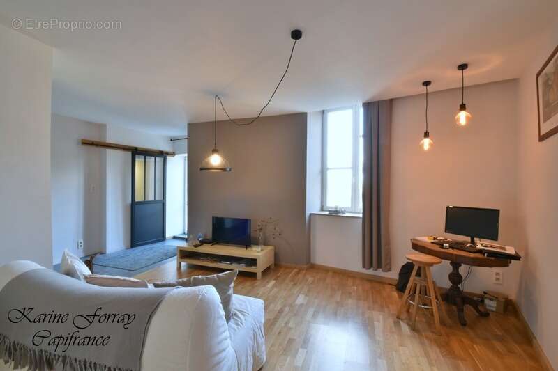 Maison à COLOMBIERS