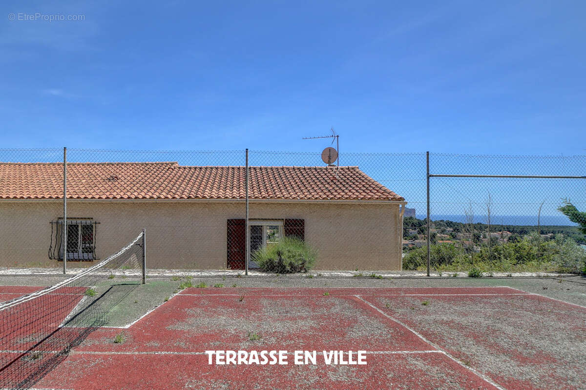 Maison à CARNOUX-EN-PROVENCE