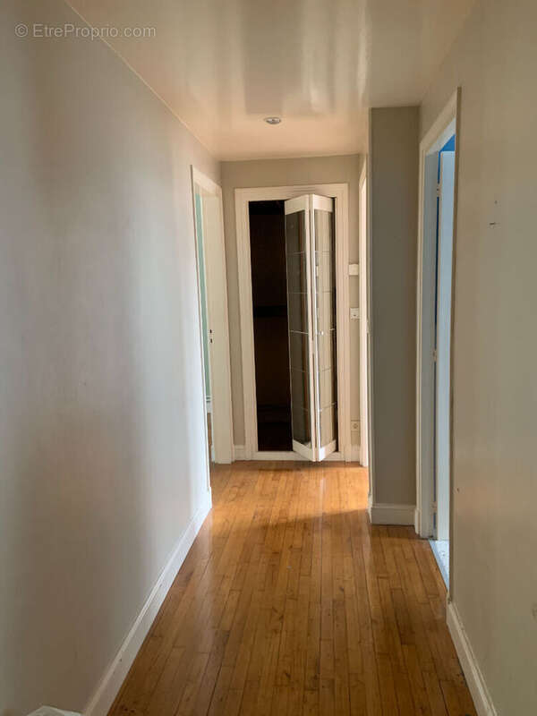 Appartement Compiegne 3 pièce(s) 68.33 m2 - photo 4