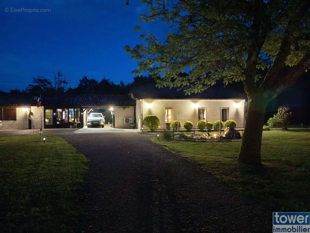 Maison à MOUSTEY