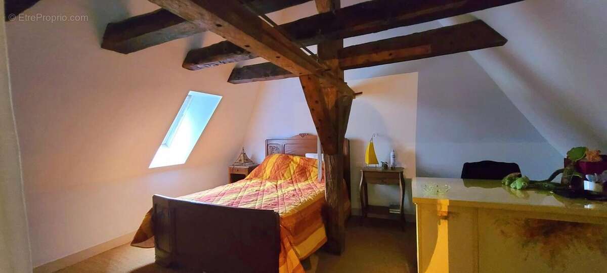 Maison à SAINT-YRIEIX-LA-PERCHE