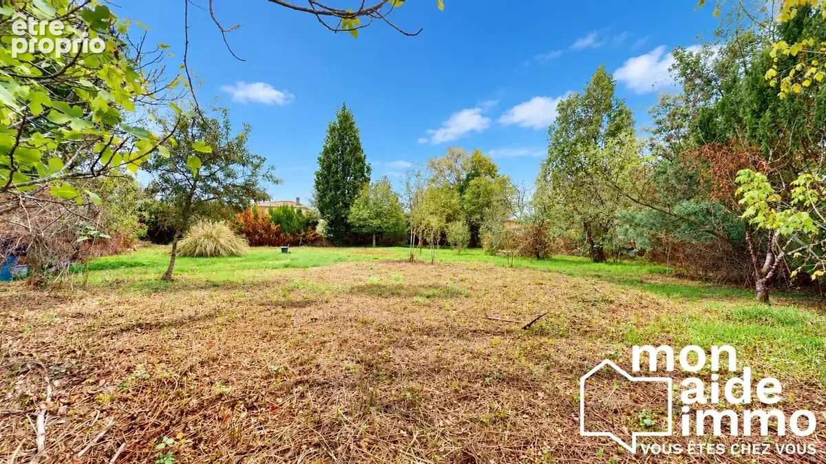Terrain 1 840 m² à vendre à Yvrac (33370) - photo 2