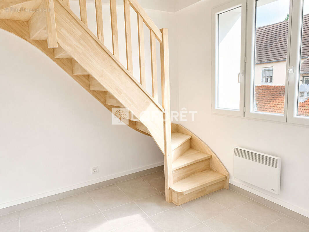 Appartement à LAMORLAYE