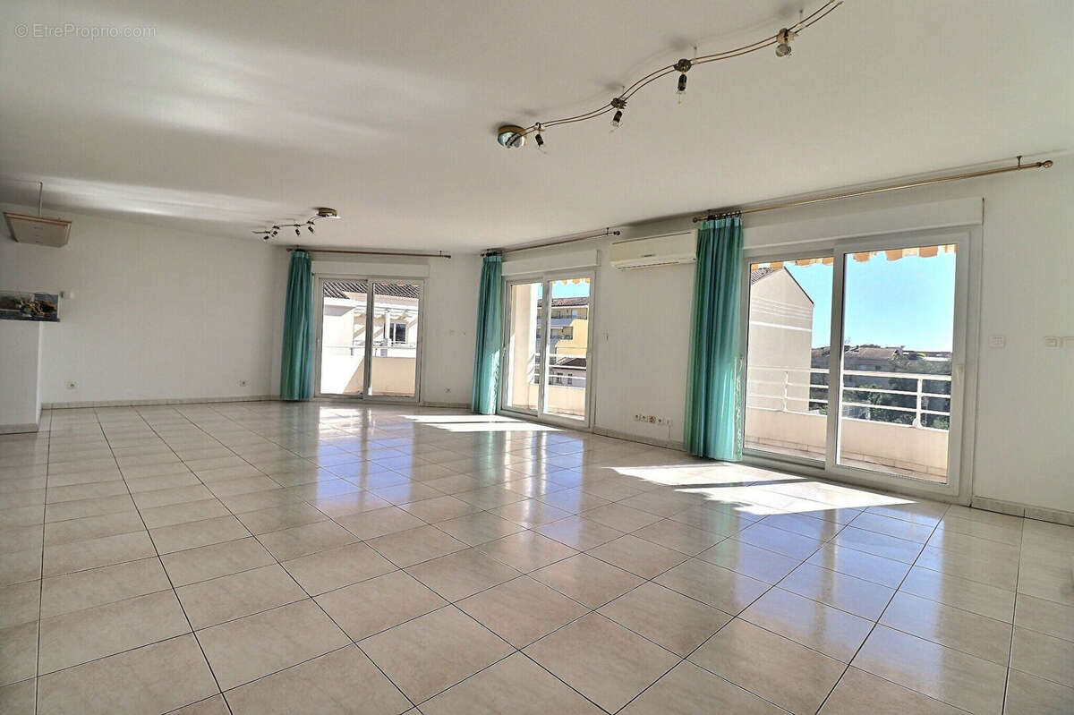 Appartement à SAINT-RAPHAEL