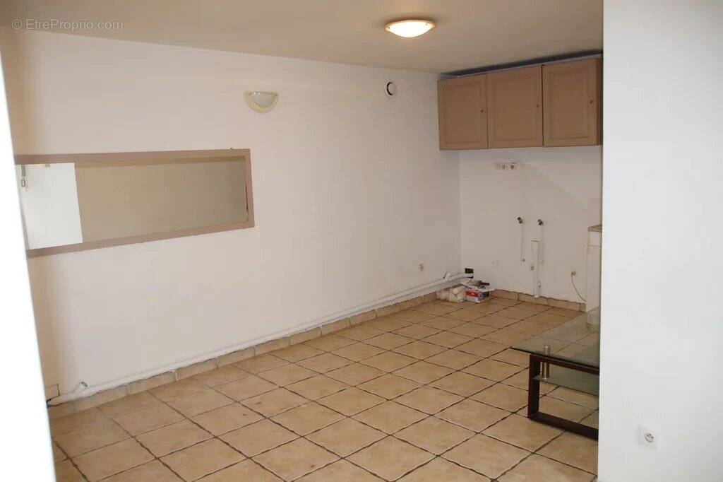 Appartement à CARCES